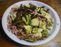 Mongetes_tendres_amb_pernil_i_cigolet..JPG