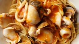 Recepta de cuina de Espaguetis amb calamar i rossellones