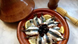 Recepta de cuina de Tajine de sardines amb chermoula