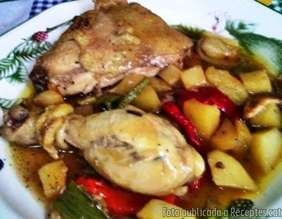Recepta de cuina de Cuixes de pollastre amb verdures/hortalisses  i patates
