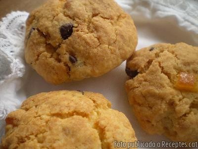 Recepta de cuina de Galetes de taronja i xocolata
