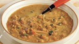 Recepta de cuina de Sopa de cigrons amb gingebre i  pasta