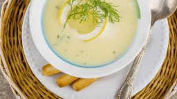 Recepta de cuina de Avgolemono, sopa d'ou i llimona (Especialitat de l'illa de Xipre)