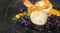 Recepta de cuina de Risotto negre amb marisc