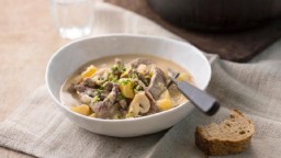 Recepta de cuina de Goulash amb xampinyons