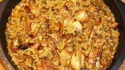 Recepta de cuina de Arròs amb conill i ceps