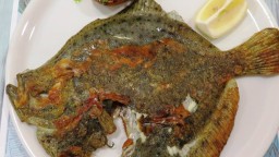 Recepta de cuina de Turbot a la planxa amb patata al caliu