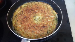 Recepta de cuina de Truita d'espàrrecs i pèsols amb bacallà