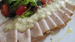 Recepta de cuina de Vitello tonnato (vedella amb salsa de tonyina)