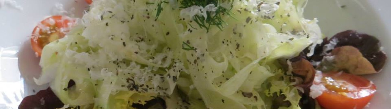 Amanida de fonoll amb parmesà ratllat
