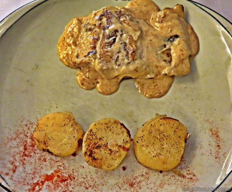 Llom de mero a la crema d'anxoves