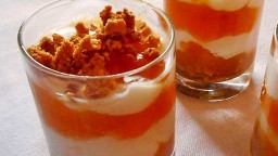 Recepta de cuina de Copa de crema d'albercoc amb crema àcida