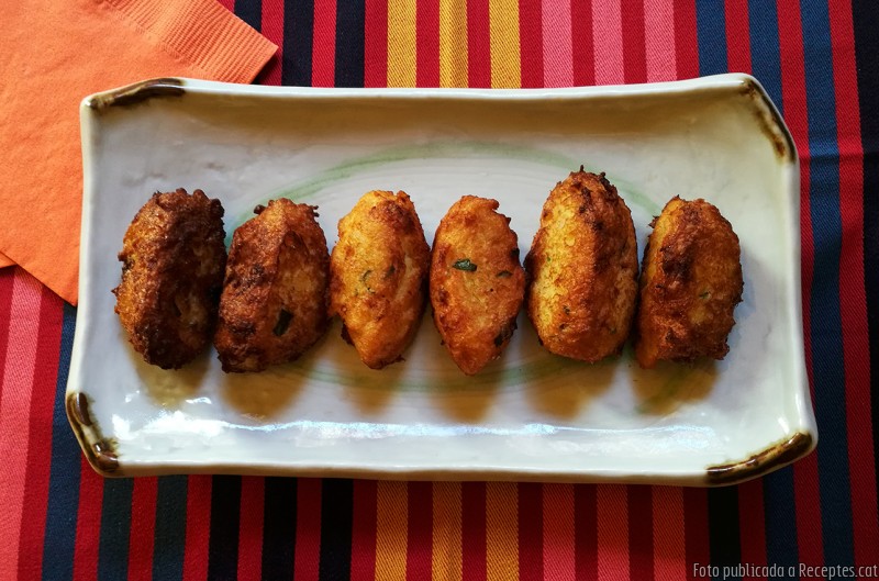 Pasteis de bacalhao (croquetes de bacallà)