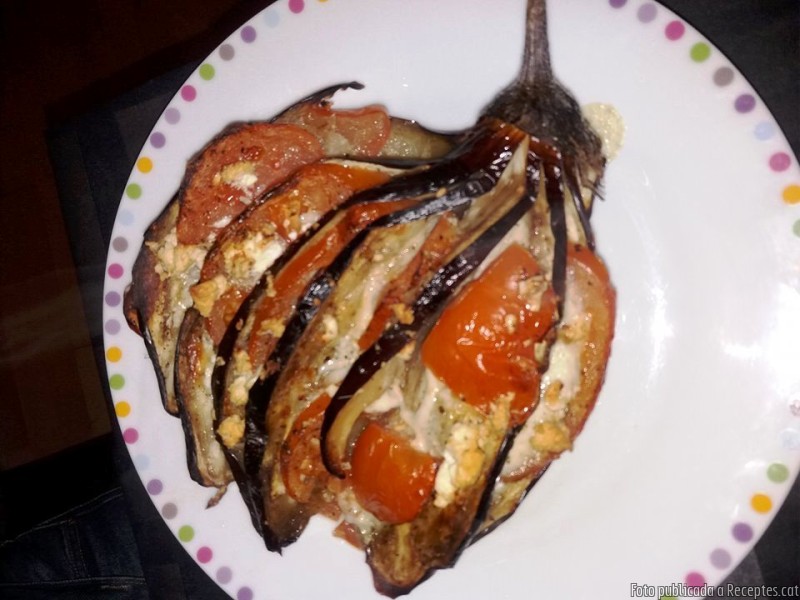 Albergínies amb tomàquet i mozzarella