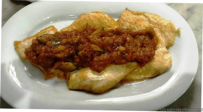 Filets de pit de pollastre amb samfaina
