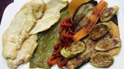 Recepta de cuina de Filets de pit de pollastre amb hortalisses
