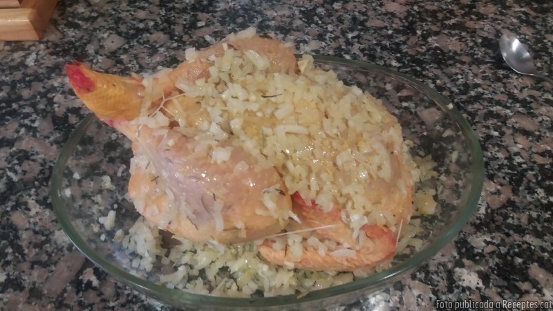 Pollastre al forn amb llimona i romaní