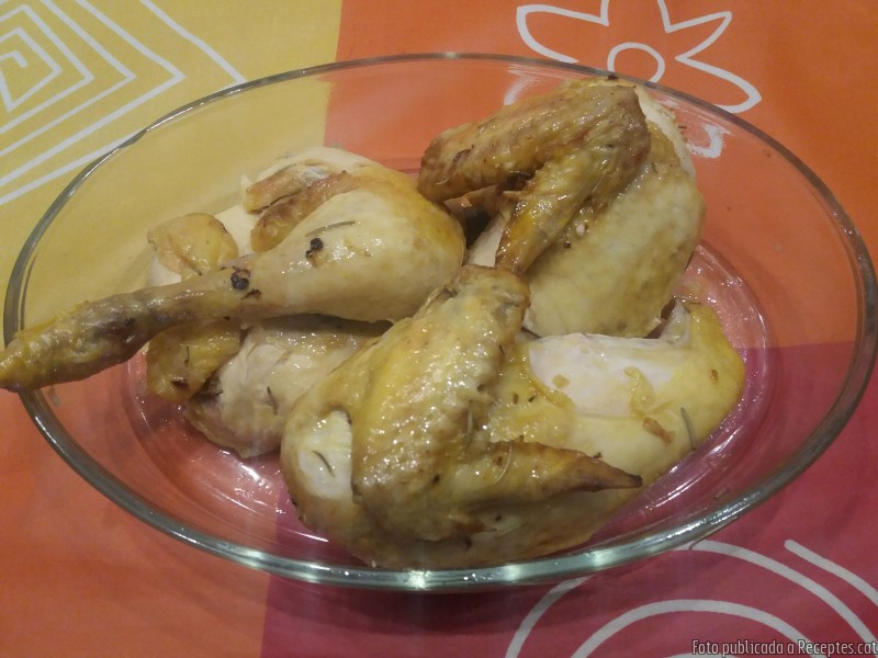 Pollastre al forn amb llimona i romaní