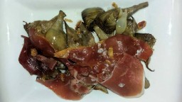 Recepta de cuina de Carxofes confitades amb pernil ibèric