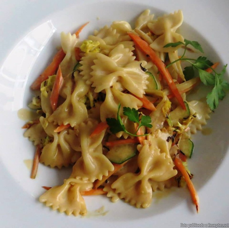 Pasta amb hortalisses i soja