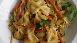 Recepta de cuina de Pasta amb hortalisses i soja