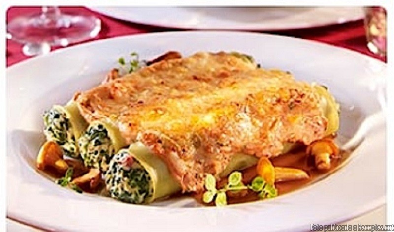 Cannelloni mit Käse, Spinat und Nusskerne