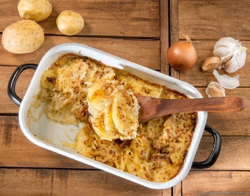 Xucrut i patates al forn