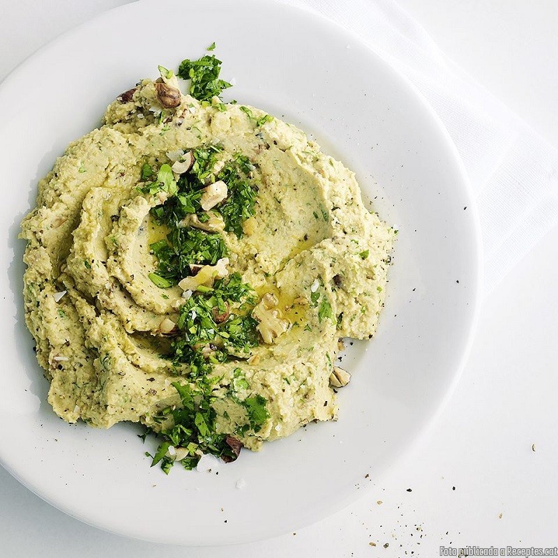 Pasta de cigró per untar pa torrat