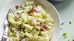 Recepta de cuina de Macarrons alla carbonara