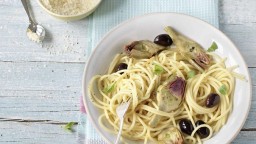 Recepta de cuina de Espaguetis amb carxofes i olives