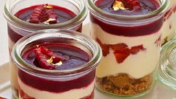 Recepta de cuina de Mousse de formatge amb colís de baies