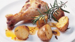 Recepta de cuina de Pollastre i patates rostides al forn