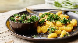Recepta de cuina de Pesto de col primavera-Kale