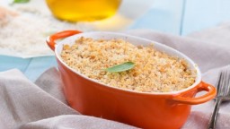 Recepta de cuina de Gratin de pasta amb pa ratllat