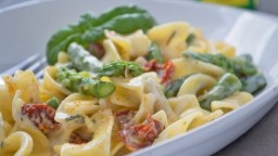 Recepta de cuina de Pasta amb espàrrecs