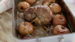 Recepta de cuina de Braó de vedella amb sidra i pomes
