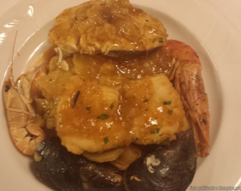 Suquet de peix i marisc fresc