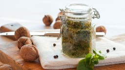 Recepta de cuina de Pesto de nous