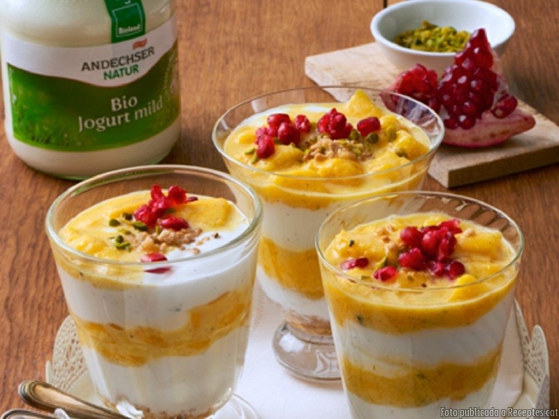 Cruixent de iogurt i mango