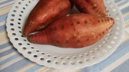 Recepta de cuina de Costella de porc estofada amb moniatos i olives trencades