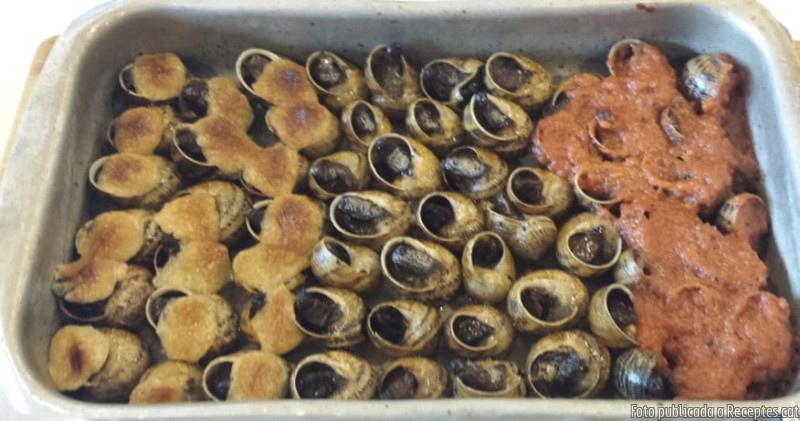 Cargols a les tres maneres: amb gratinat d'allioli, salsa de romesco i al pebre-sal