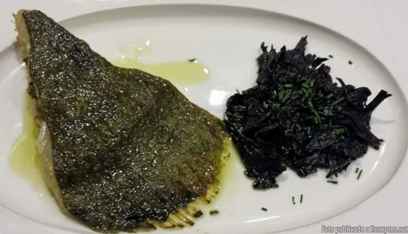 Turbot a la brasa amb trompetes de la mort