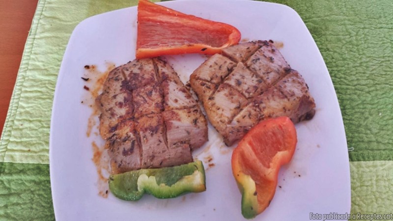 Ploma de porc en adob a la planxa