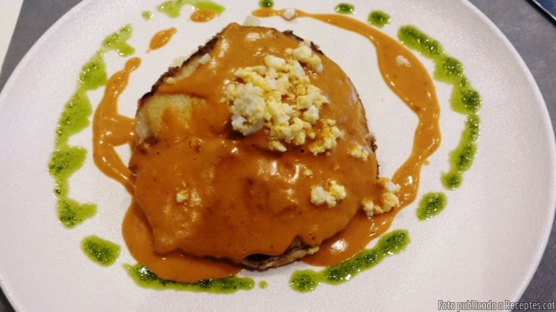 Mussola o caçó amb parmentier i crema de marisc