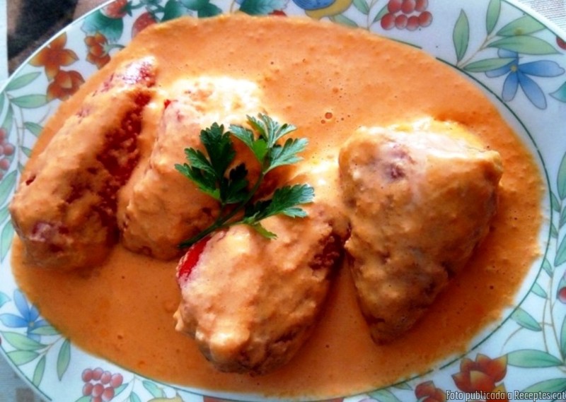 Pebrots del piquillo farcits de gambetes