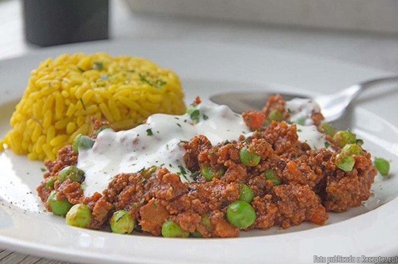 Cassola de carn picada a l'estil Indi