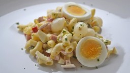 Recepta de cuina de Amanida de macarrons corbats