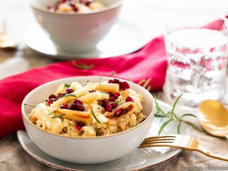 Risotto amb salsafins i grans de magrana