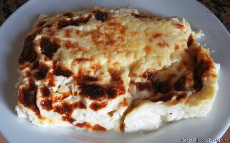 Canelons de bacallà
