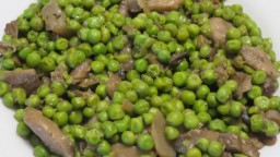 Recepta de cuina de Pèsols saltejats amb girgoles